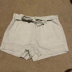 NWOT AEO Hi-rise Linen Shorts